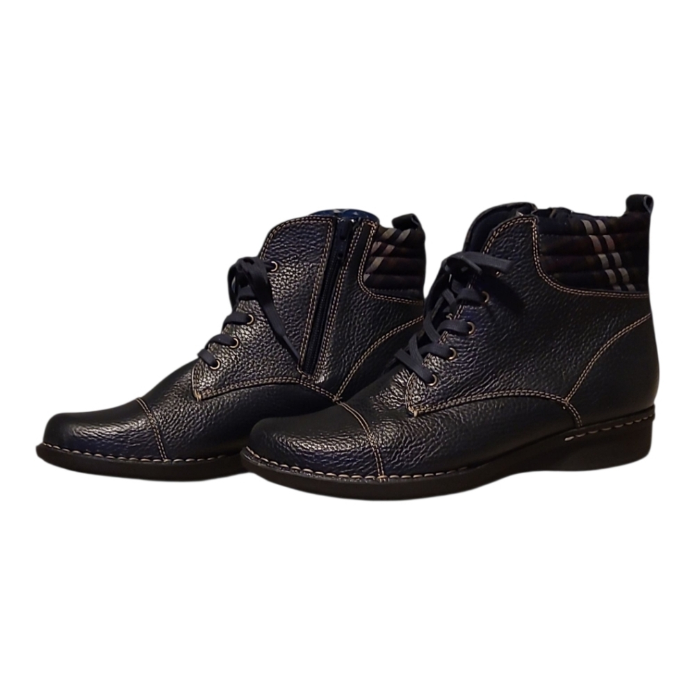 Clarks Whistle Bea Pebbled Leather Ankle Boots Black US 9.5 - Picture 2 of 5